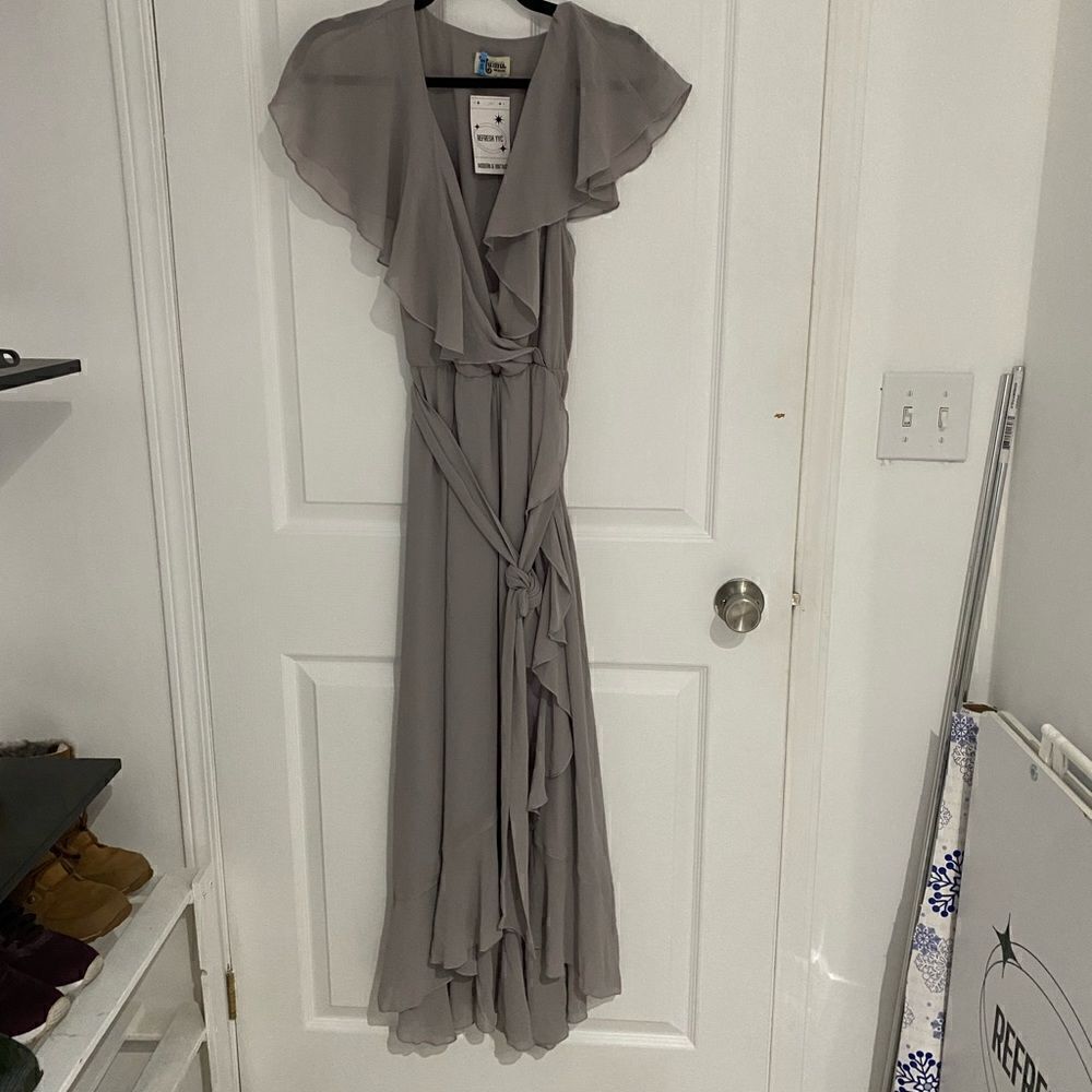 Show Me Your Mumu Grey Chiffon Wrap Maxi Dress‎ – Women’s M – Wedding / Event